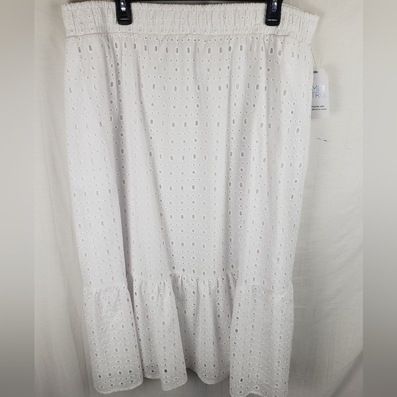 NWT Time And Tru White Eyelet Maxi Skirt with Pockets Sz 16-18 - Picture 2 of 8